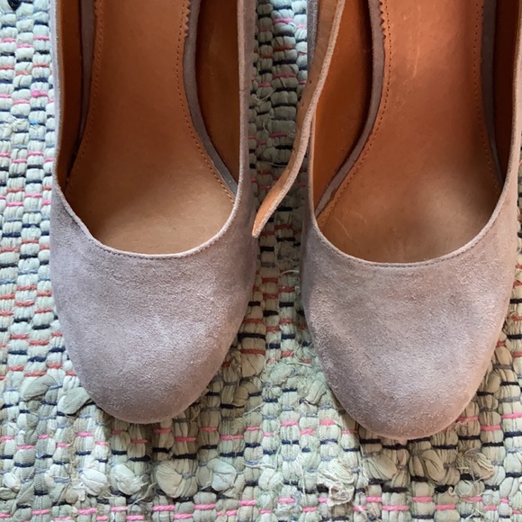 Franco by Franco Sarto Grey Suede Heels 8.5 - Picture 3 of 6